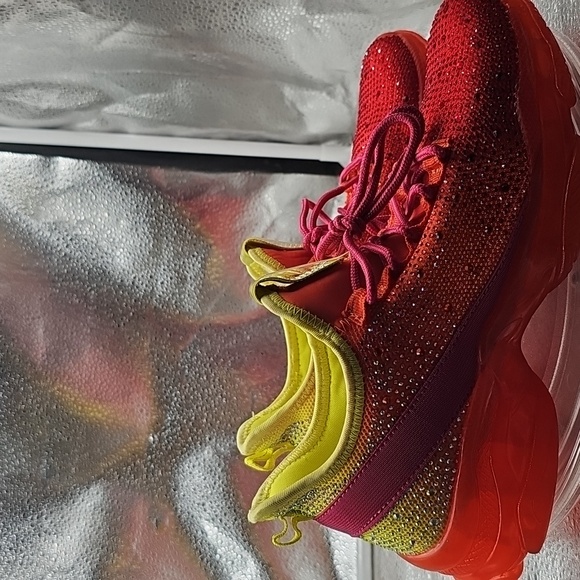 C Red And Yellow And Pink Athletic Shoes Size 7.5 Glitter Liliana - Picture 5 of 8